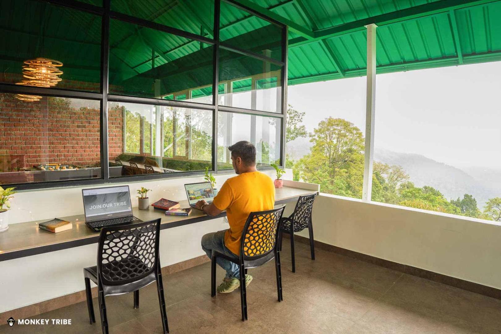 Monkey Tribe Munnar Hostel Екстериор снимка